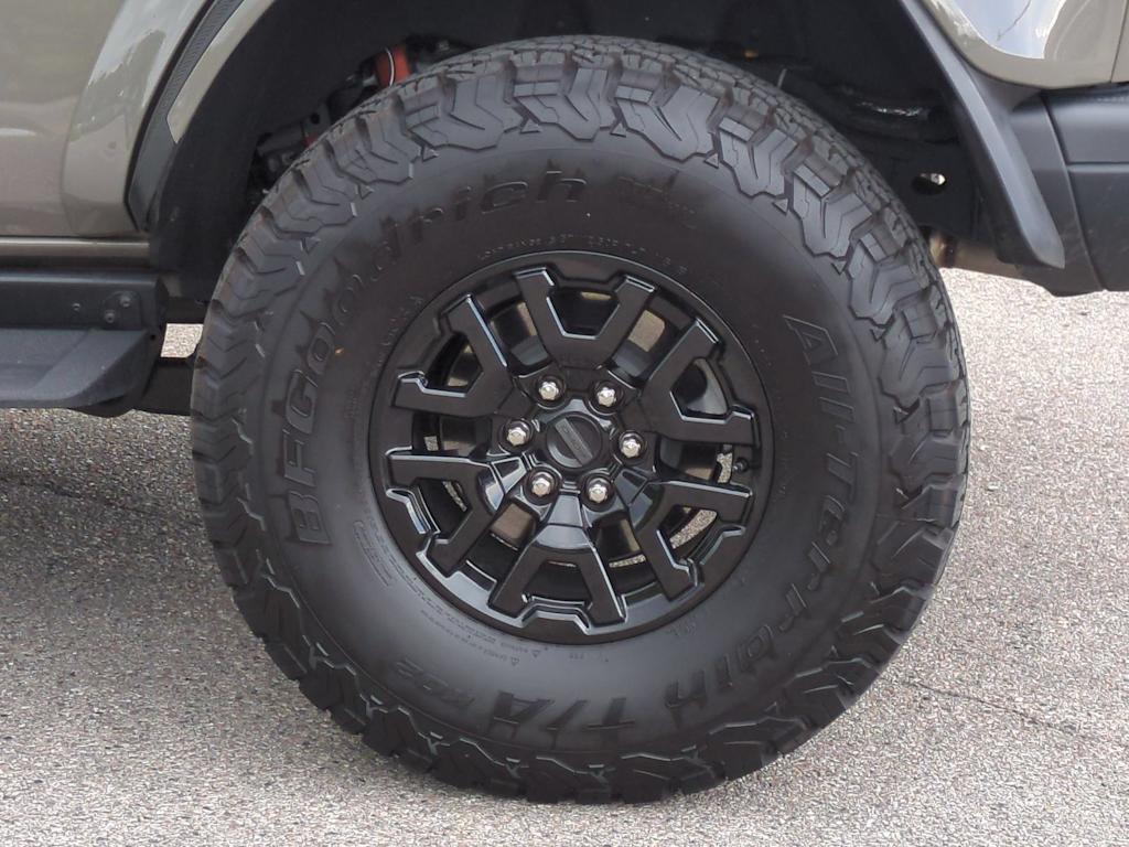 Thumbnail: 2025 Ford Bronco - 8