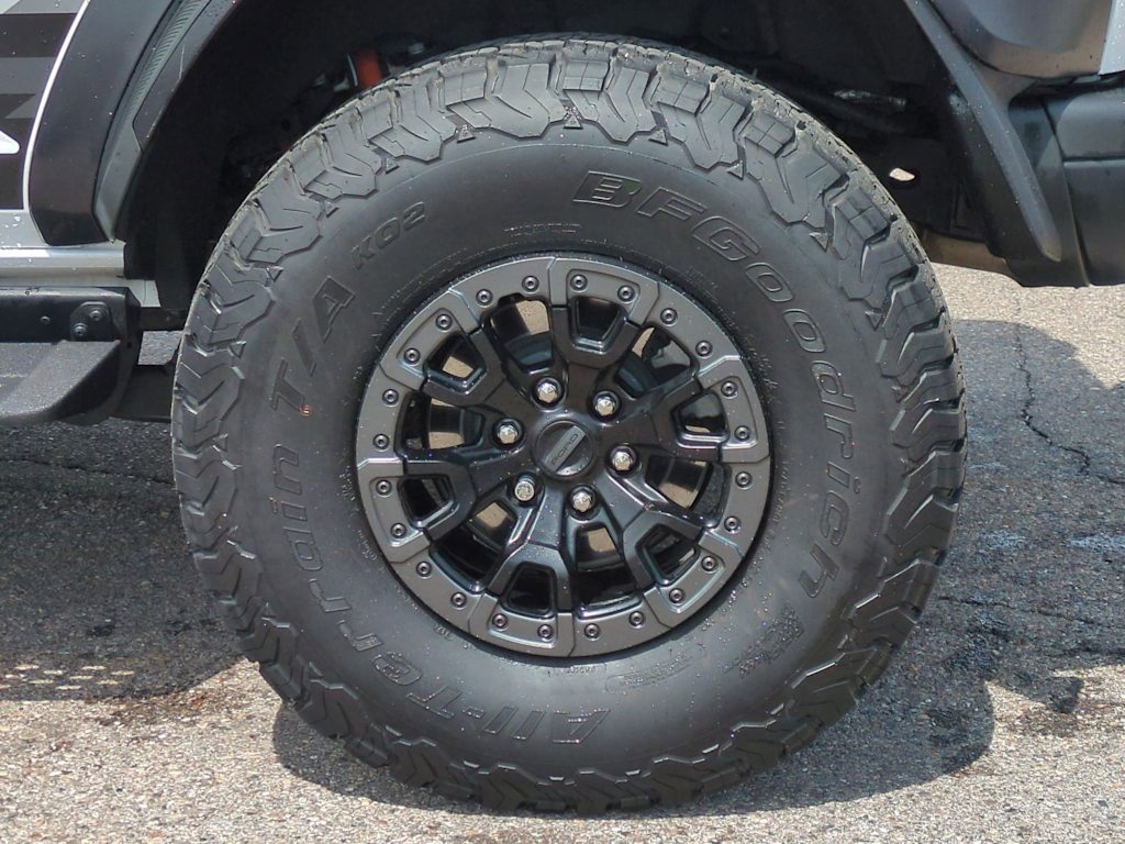 Thumbnail: 2024 Ford Bronco - 7