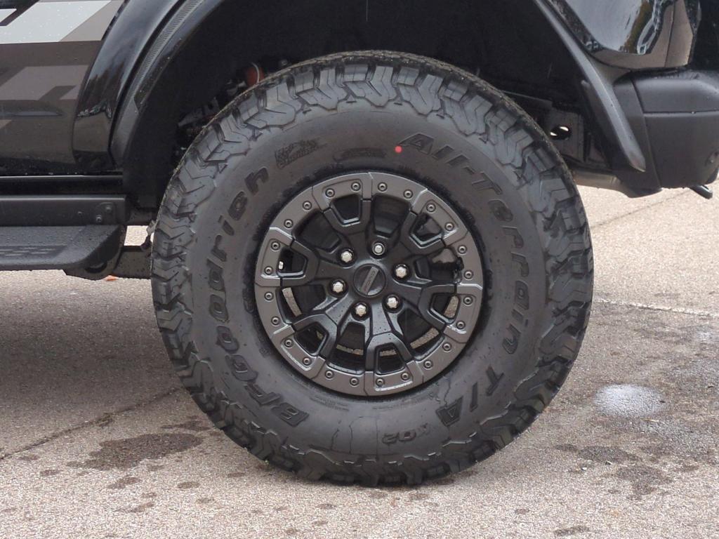 Thumbnail: 2025 Ford Bronco - 8