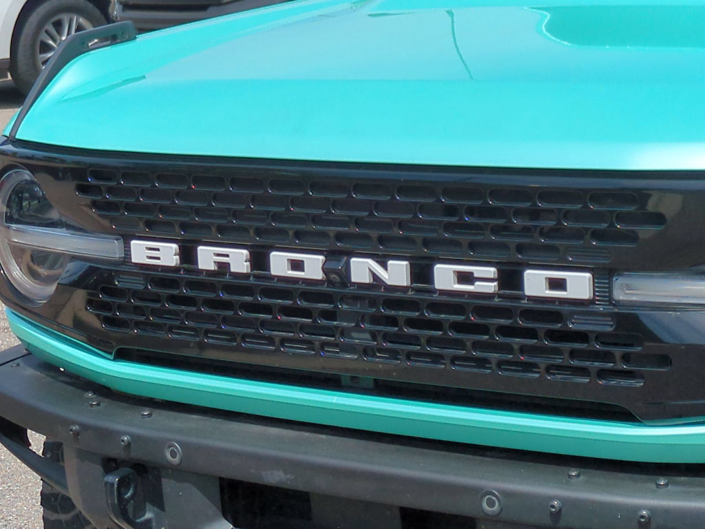 Thumbnail: 2022 Ford Bronco - 5