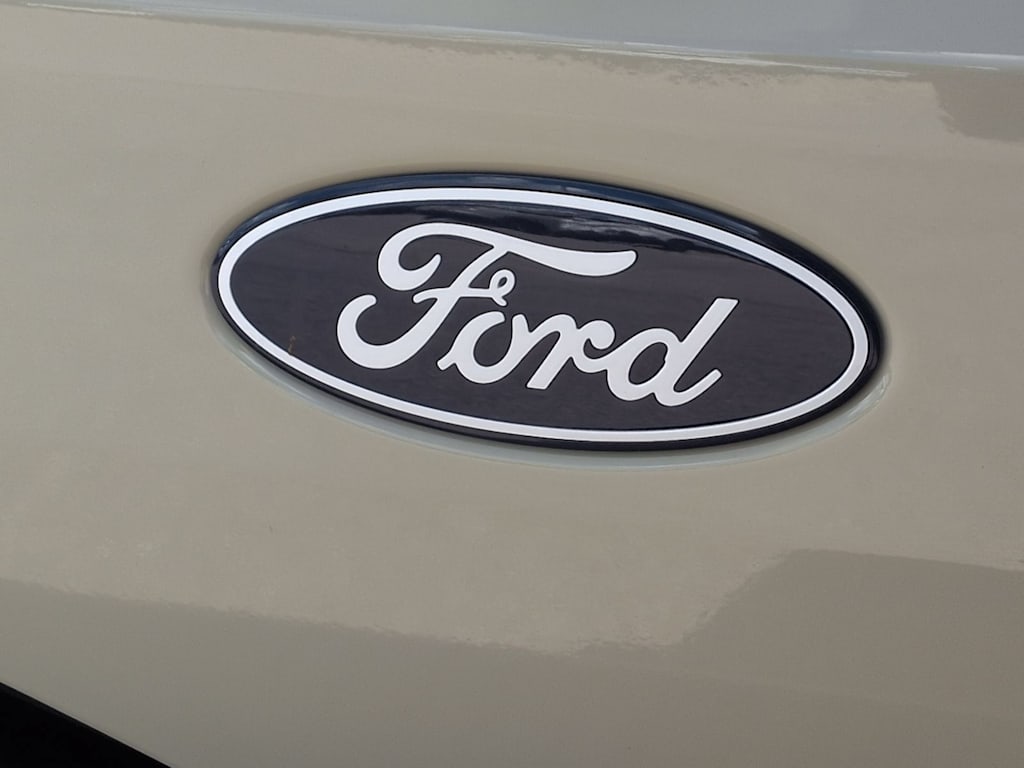 Thumbnail: 2026 Ford Bronco - 7
