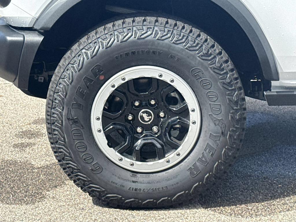 Thumbnail: 2026 Ford Bronco - 8