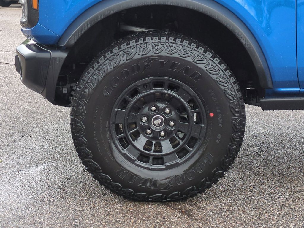Thumbnail: 2026 Ford Bronco - 8