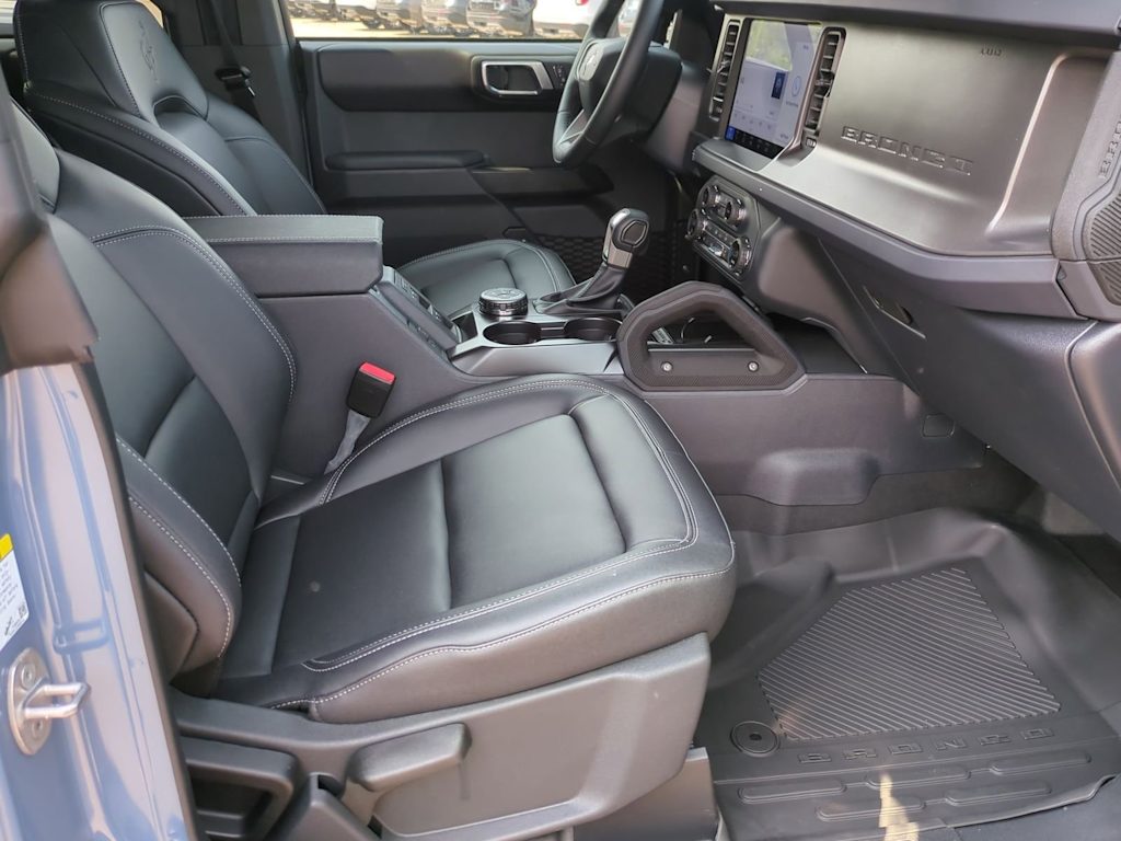 Thumbnail: 2025 Ford Bronco - 11