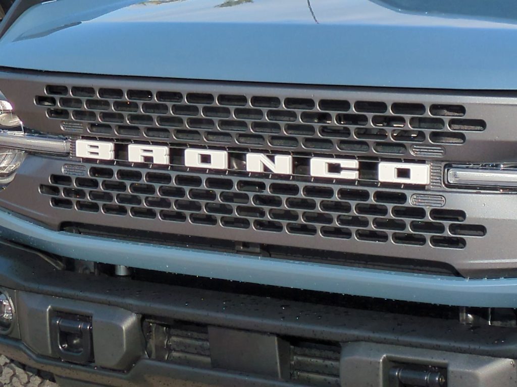 Thumbnail: 2025 Ford Bronco - 7