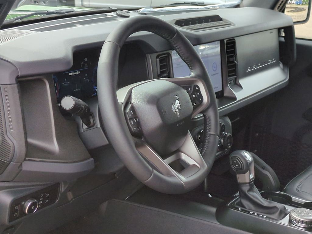 Thumbnail: 2025 Ford Bronco - 2