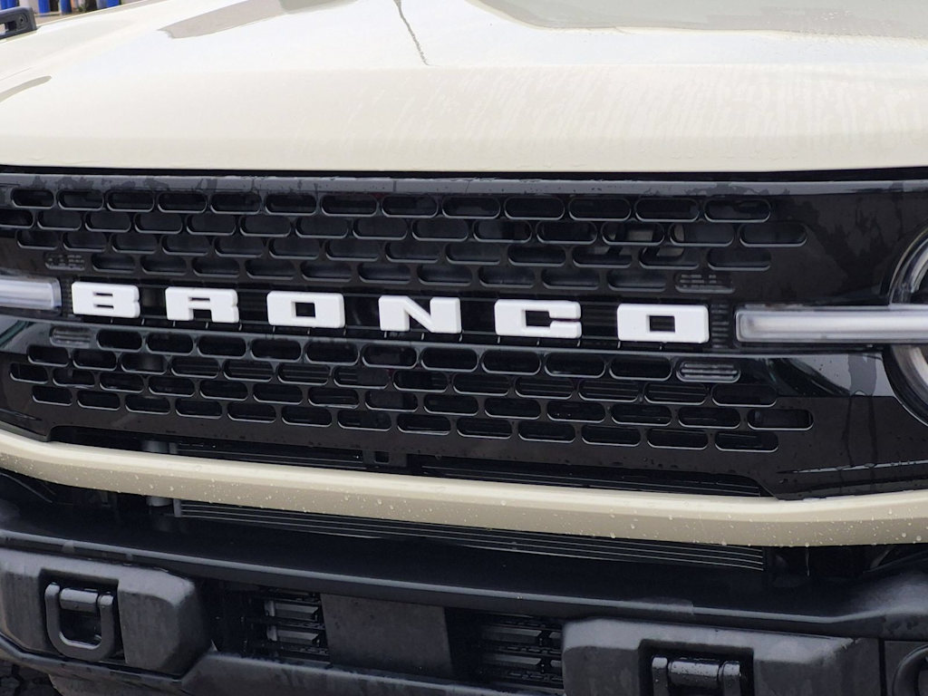 Thumbnail: 2026 Ford Bronco - 7