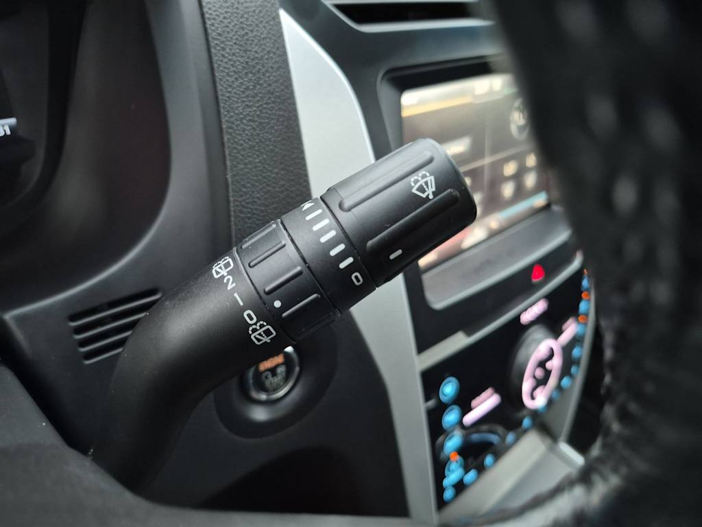 Thumbnail: 2011 Ford Explorer - 14