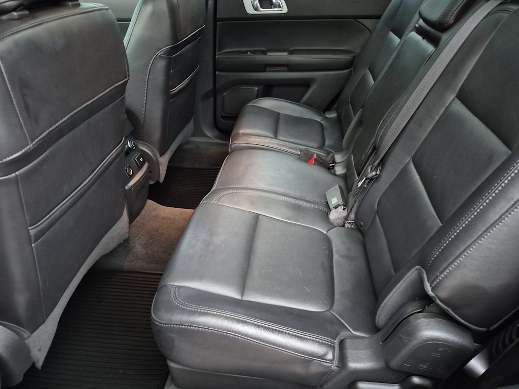 Thumbnail: 2011 Ford Explorer - 27