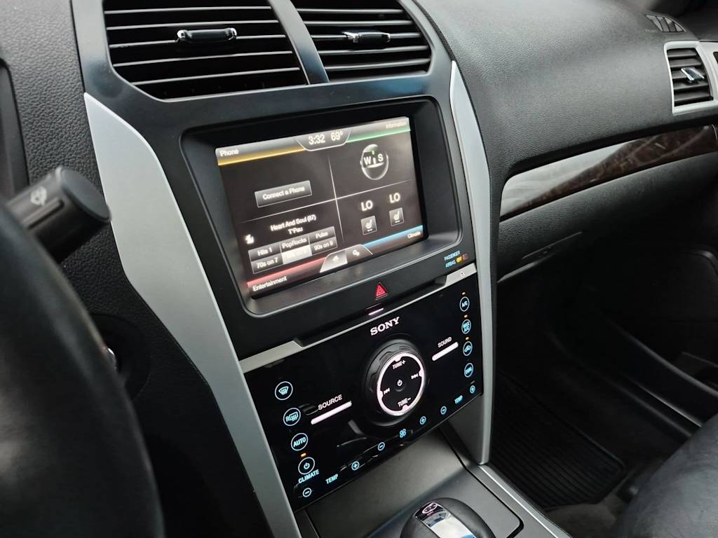 Thumbnail: 2011 Ford Explorer - 33