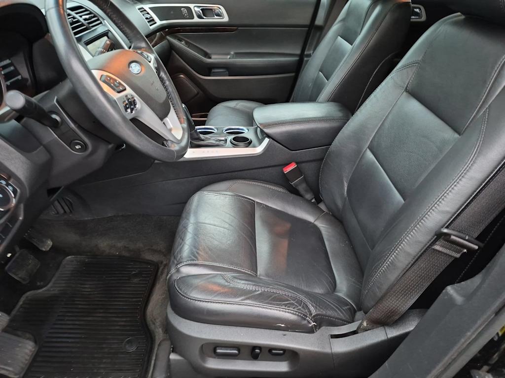 Thumbnail: 2011 Ford Explorer - 9