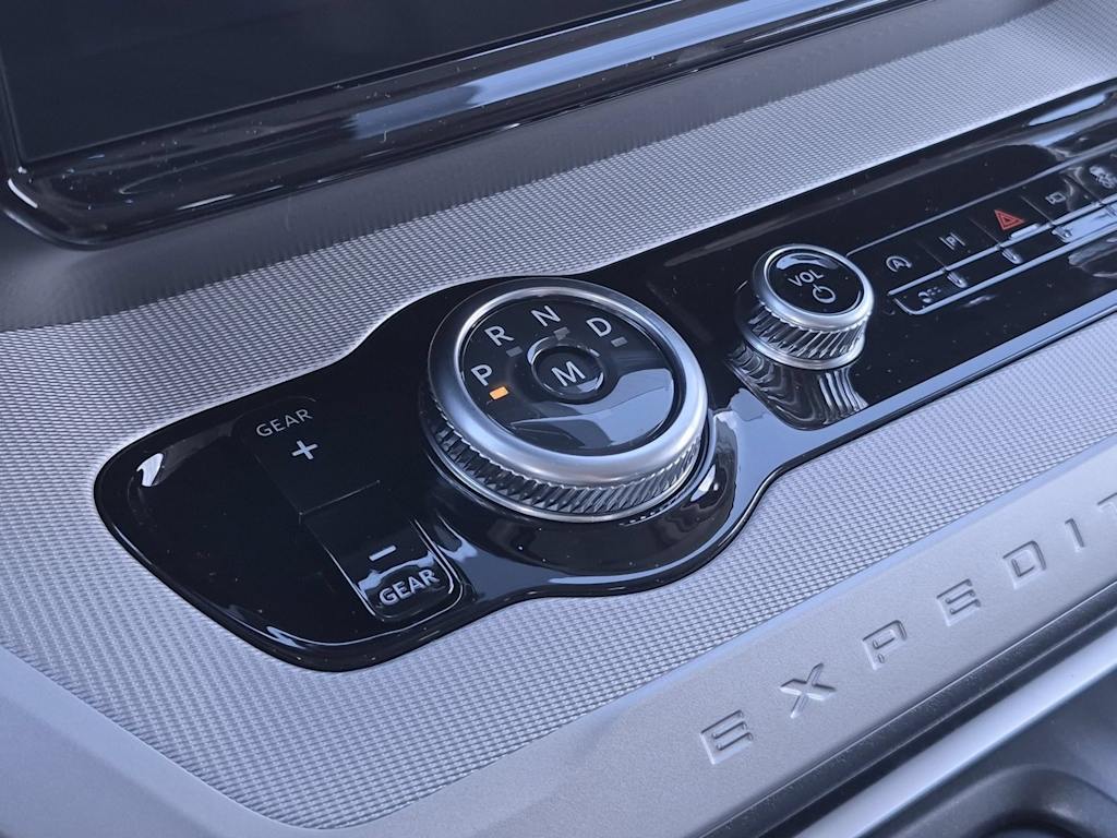 Thumbnail: 2027 Ford Expedition MAX - 35