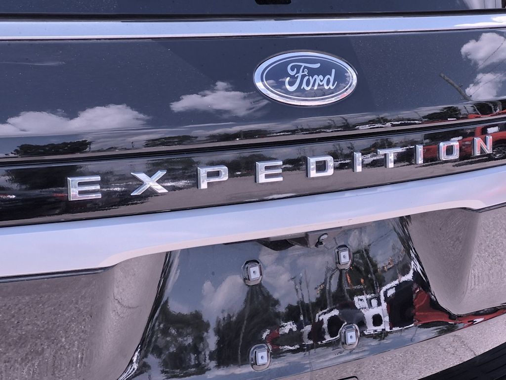 Thumbnail: 2023 Ford Expedition MAX - 25
