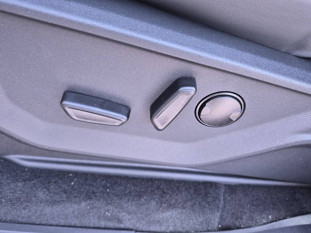 Thumbnail: 2027 Ford Expedition MAX - 23