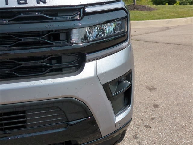 Thumbnail: 2024 Ford Expedition MAX - 24