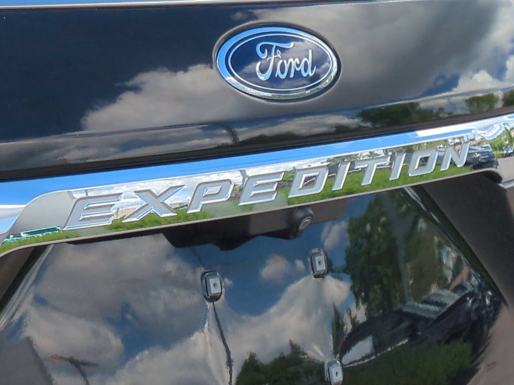 Thumbnail: 2020 Ford Expedition MAX - 25