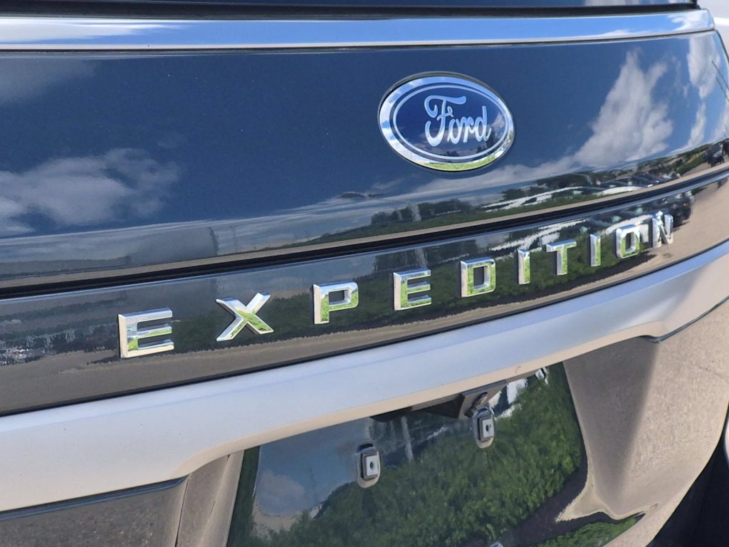 Thumbnail: 2022 Ford Expedition - 24
