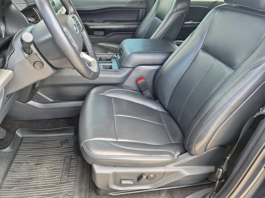 Thumbnail: 2022 Ford Expedition - 10