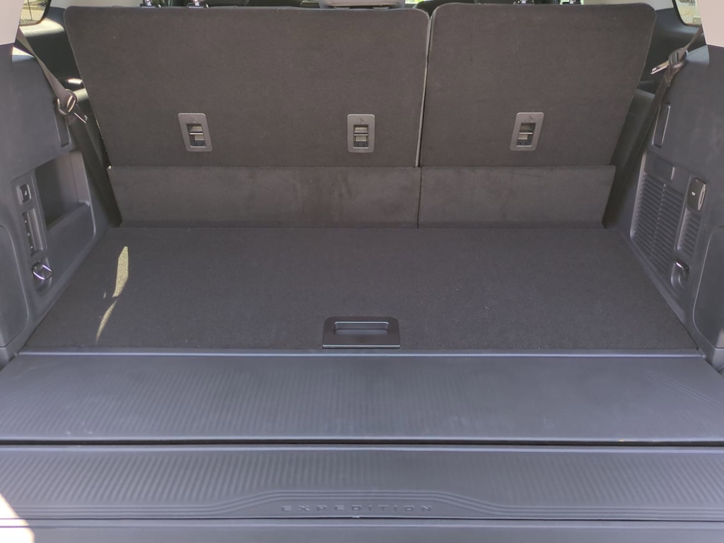 Thumbnail: 2026 Ford Expedition - 16