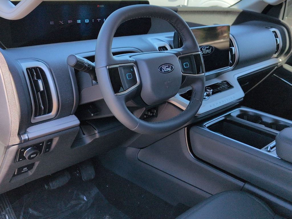 Thumbnail: 2026 Ford Expedition - 2