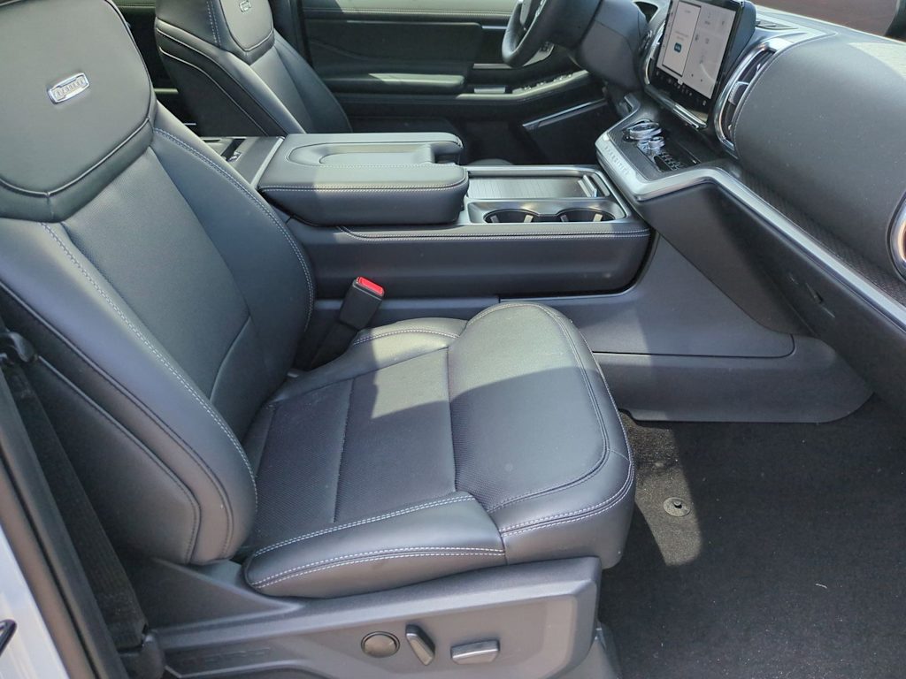 Thumbnail: 2026 Ford Expedition - 28