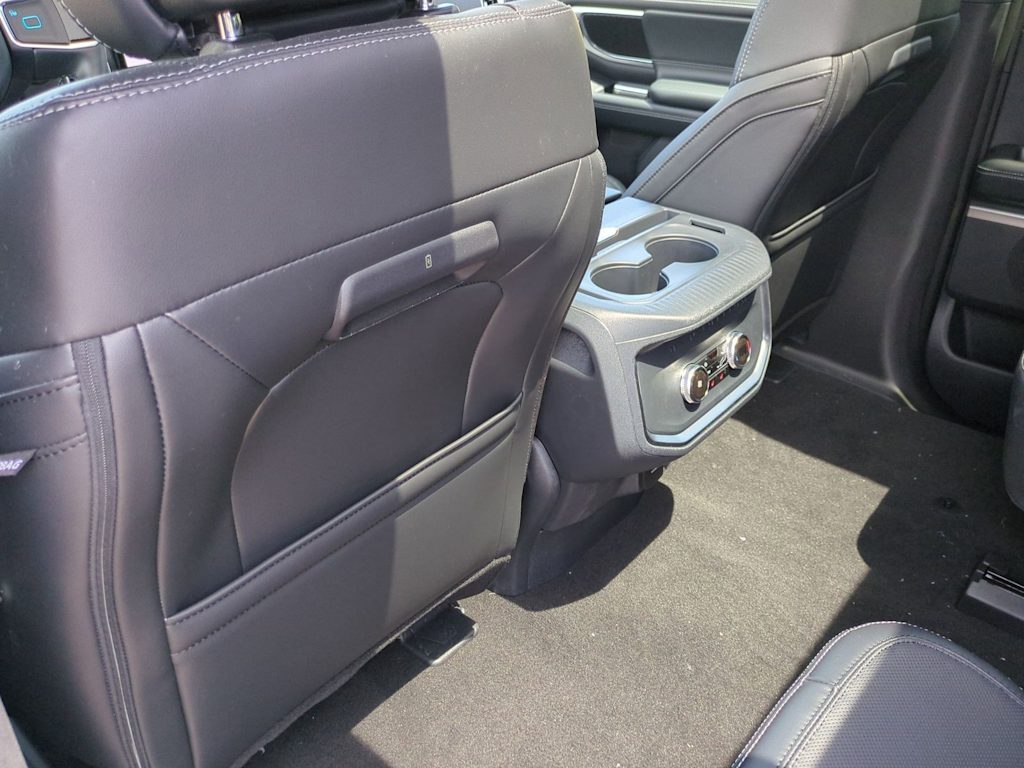 Thumbnail: 2026 Ford Expedition - 25