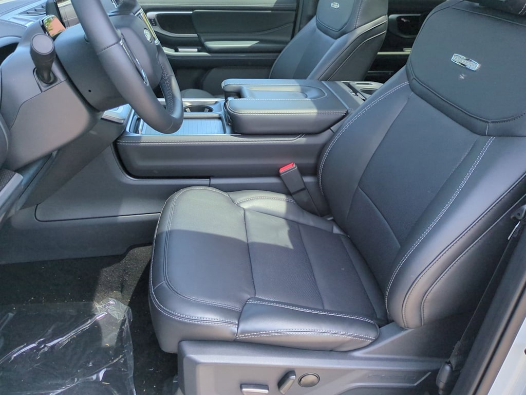 Thumbnail: 2026 Ford Expedition - 10