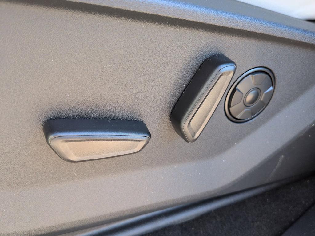 Thumbnail: 2026 Ford Expedition - 24