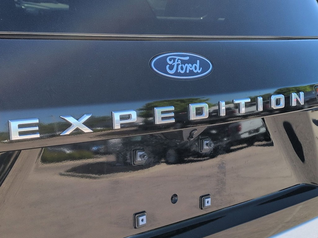 Thumbnail: 2026 Ford Expedition - 23