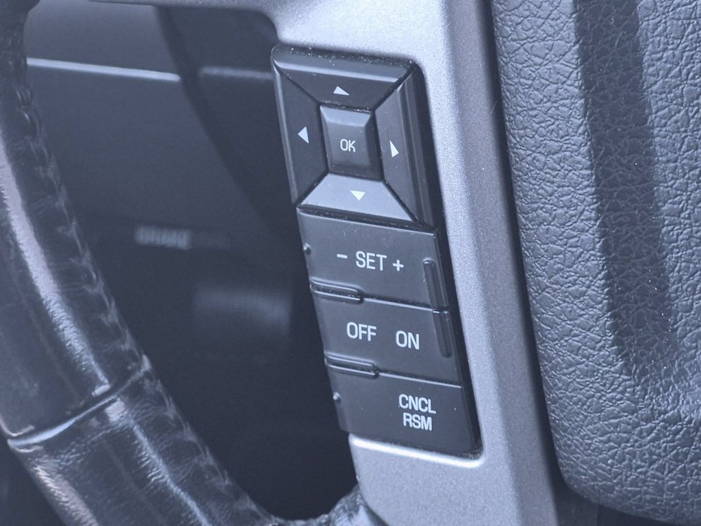 Thumbnail: 2017 Ford Expedition - 28