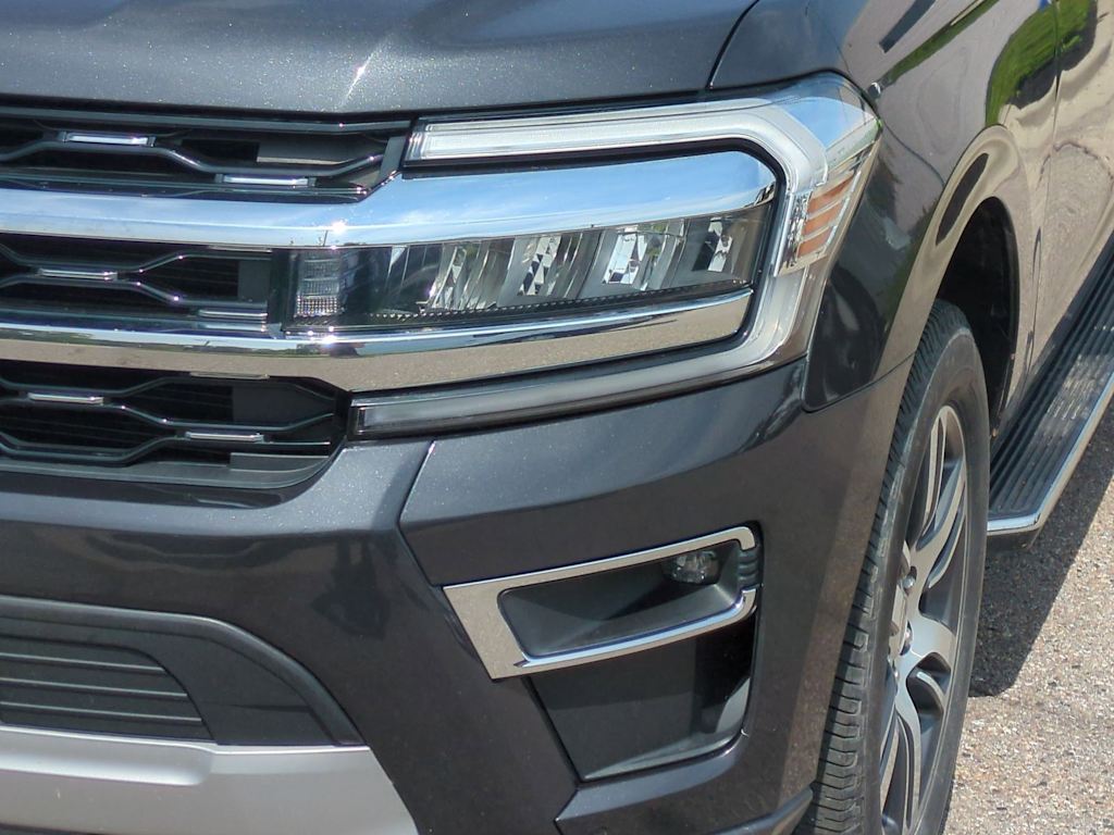 Thumbnail: 2022 Ford Expedition - 23
