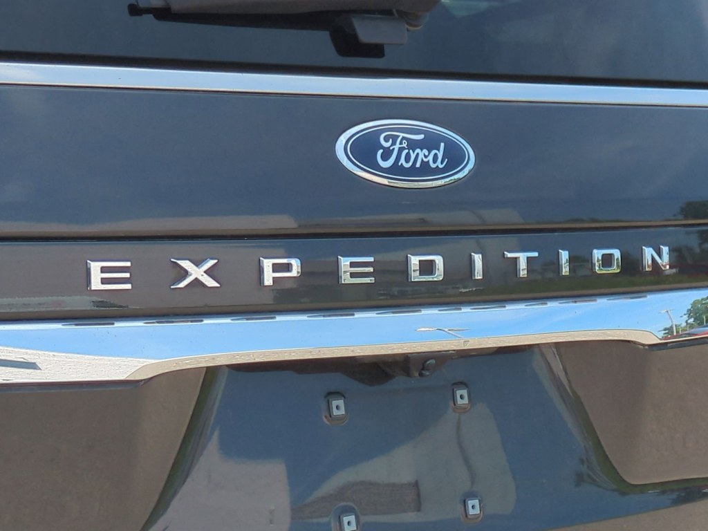 Thumbnail: 2022 Ford Expedition - 24
