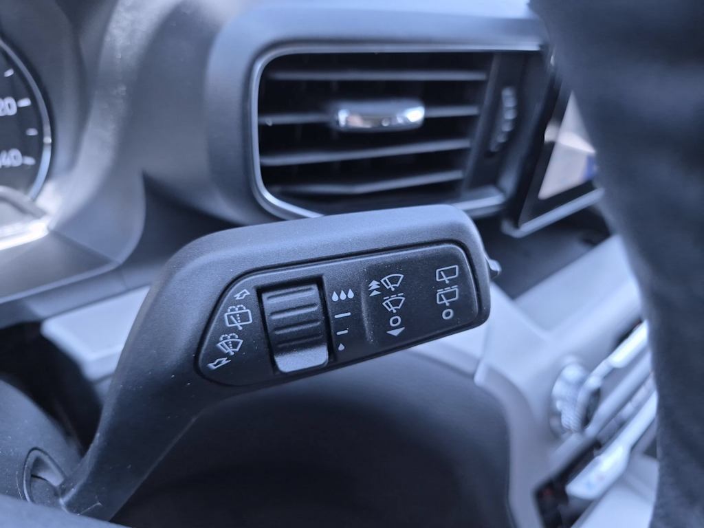 Thumbnail: 2023 Ford Explorer - 28