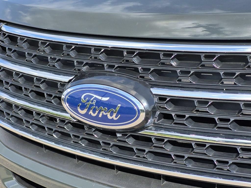 Thumbnail: 2023 Ford Explorer - 7