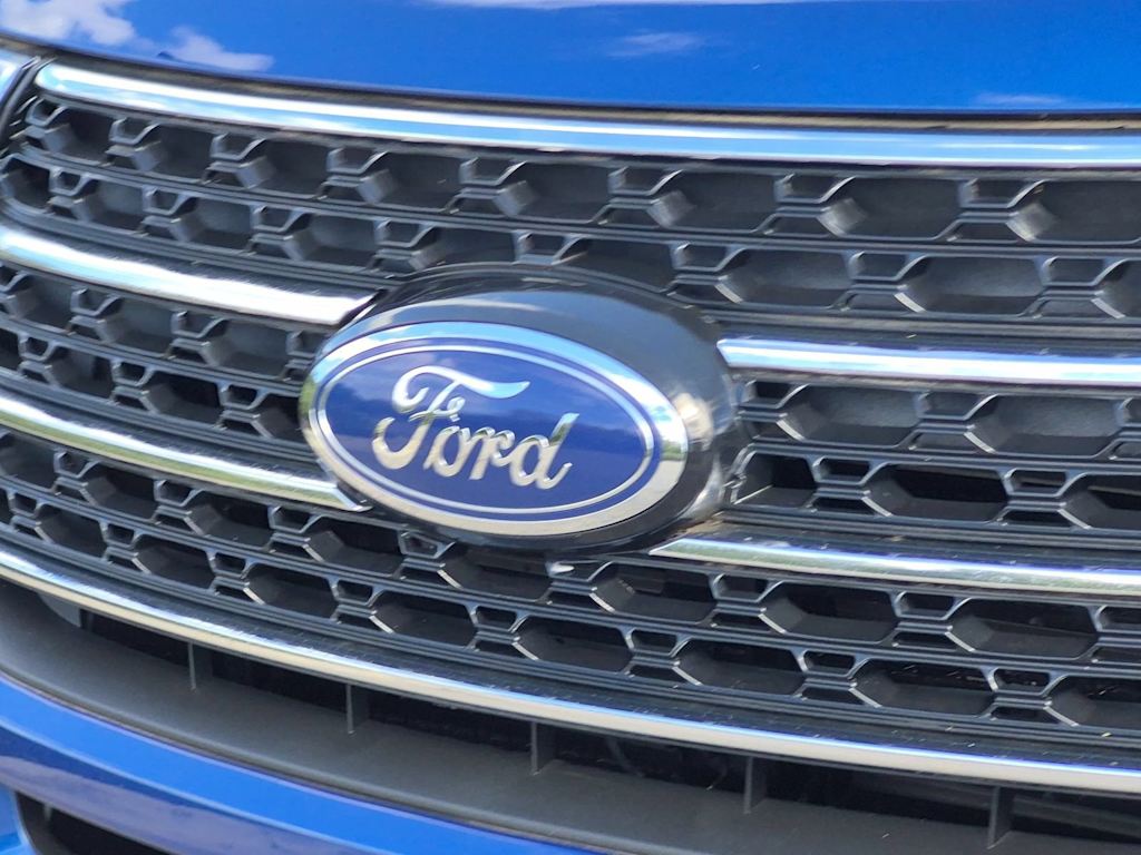 Thumbnail: 2023 Ford Explorer - 7