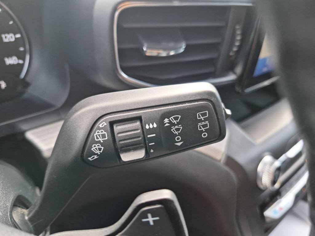 Thumbnail: 2020 Ford Explorer - 29