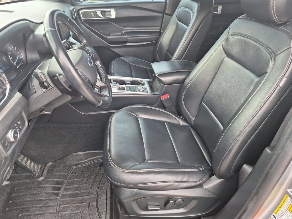 Thumbnail: 2020 Ford Explorer - 10