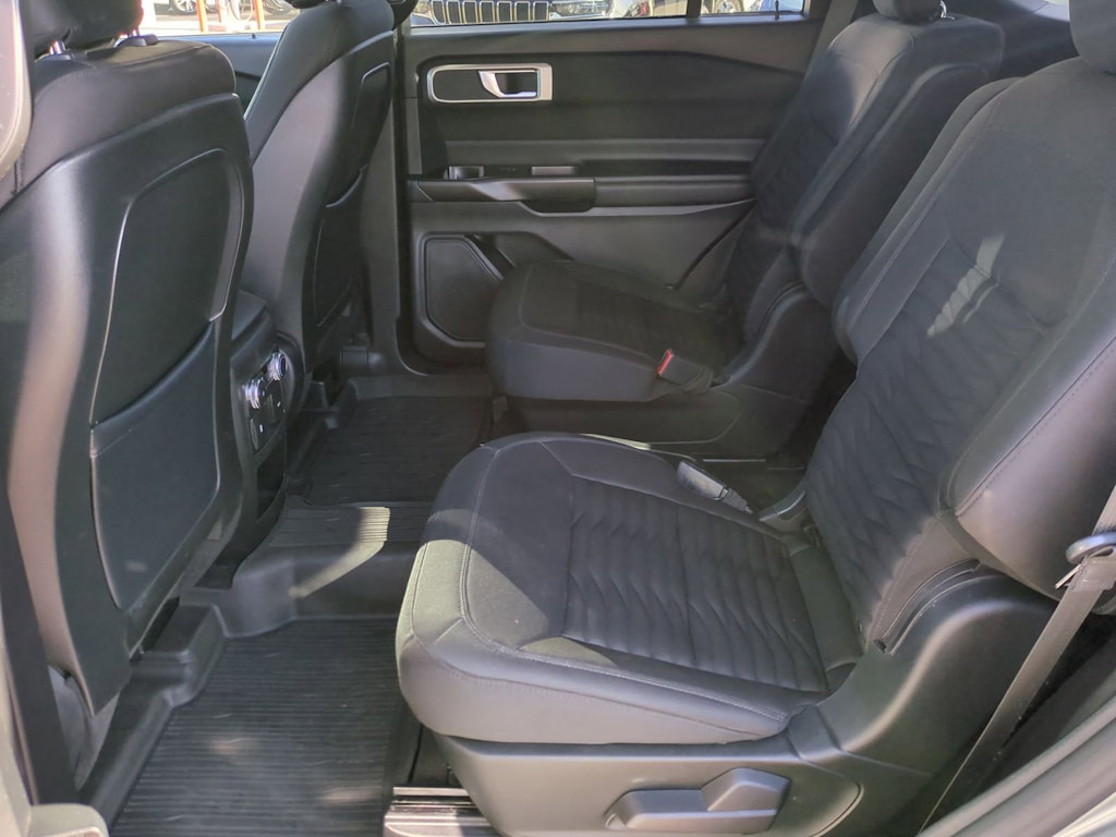 Thumbnail: 2020 Ford Explorer - 12