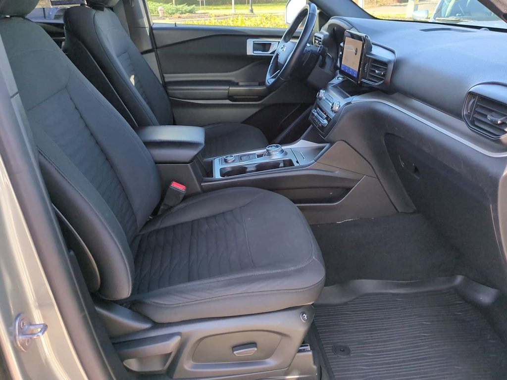 Thumbnail: 2020 Ford Explorer - 11