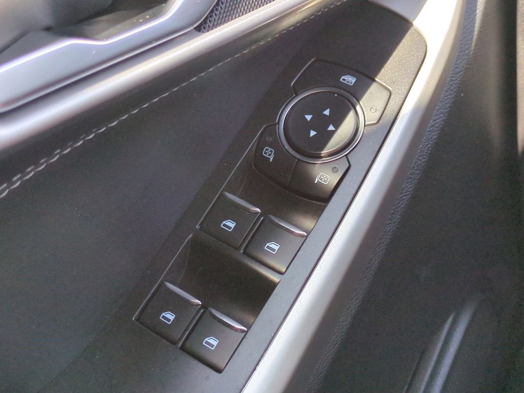 Thumbnail: 2023 Ford Explorer - 30