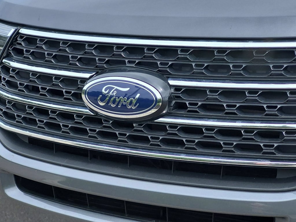 Thumbnail: 2023 Ford Explorer - 7