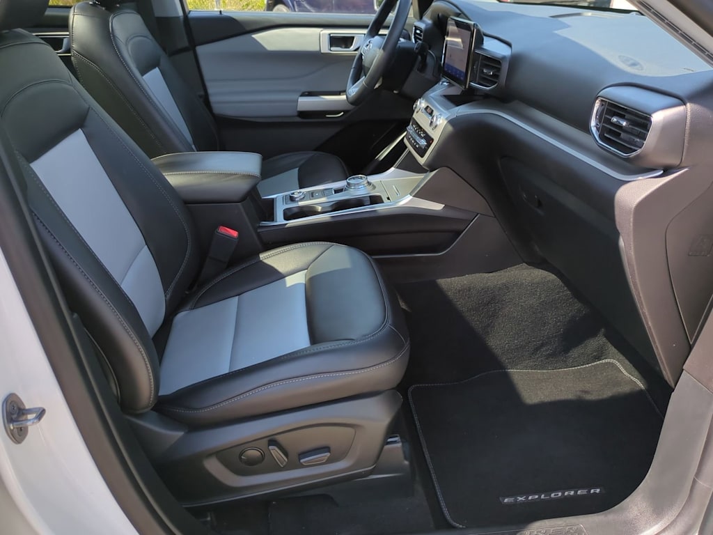 Thumbnail: 2023 Ford Explorer - 11