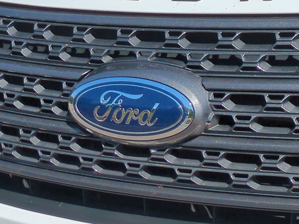 Thumbnail: 2023 Ford Explorer - 7