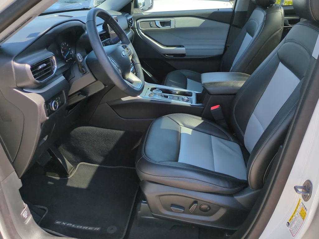 Thumbnail: 2023 Ford Explorer - 10