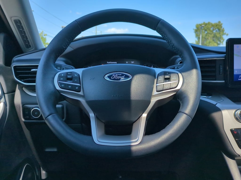 Thumbnail: 2023 Ford Explorer - 9