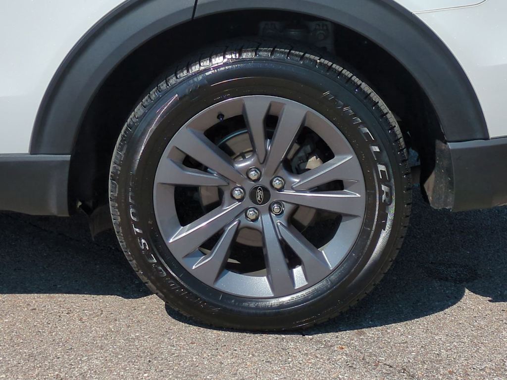 Thumbnail: 2023 Ford Explorer - 8