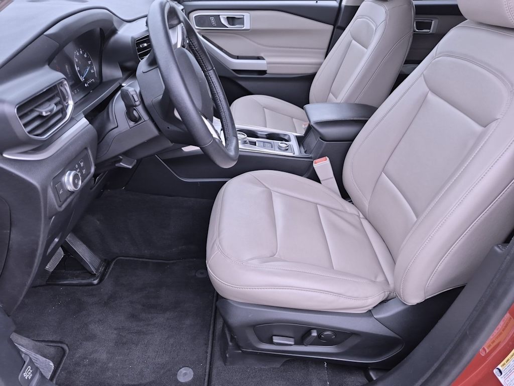 Thumbnail: 2021 Ford Explorer - 9
