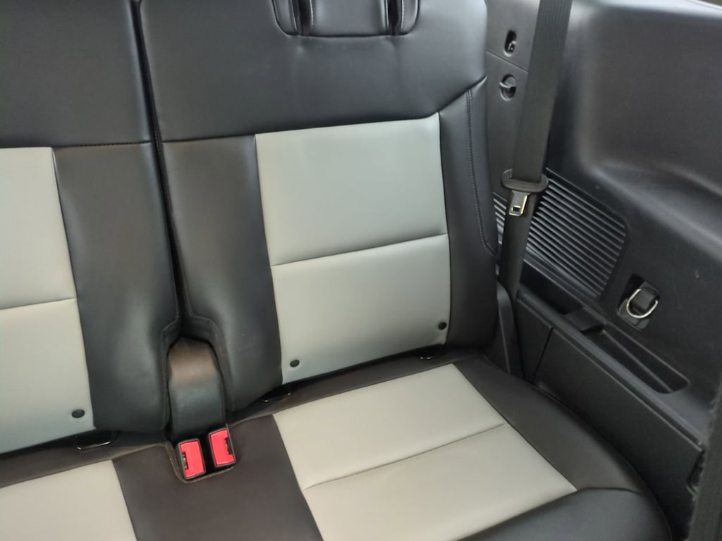 Thumbnail: 2022 Ford Explorer - 27