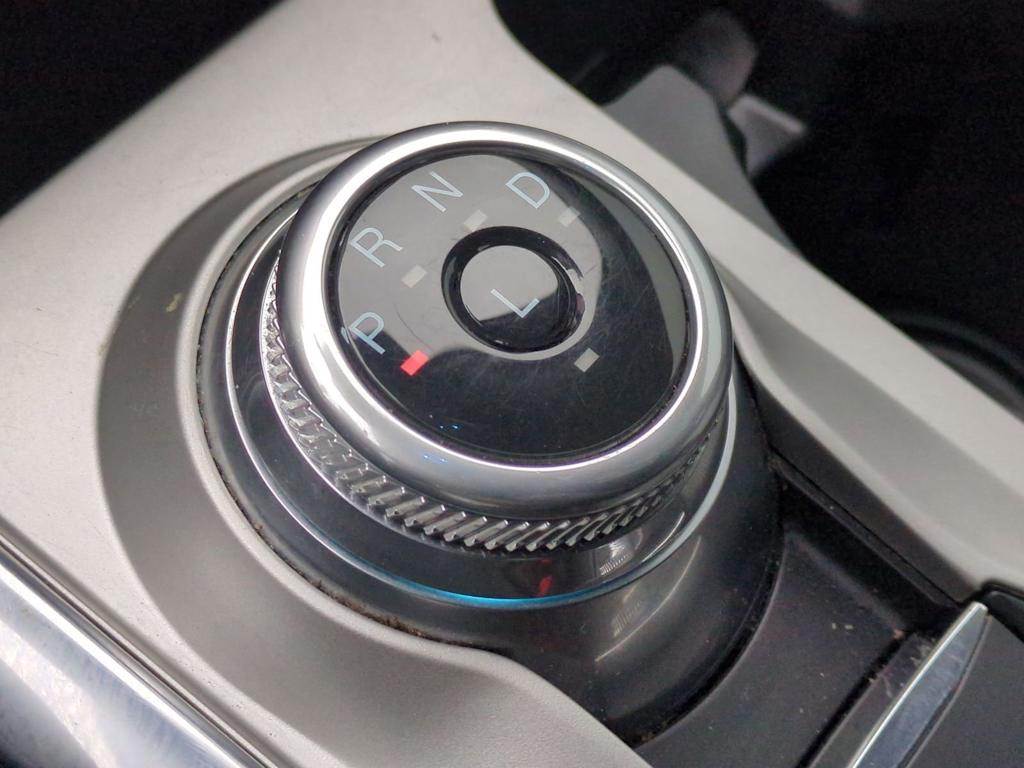 Thumbnail: 2022 Ford Explorer - 16