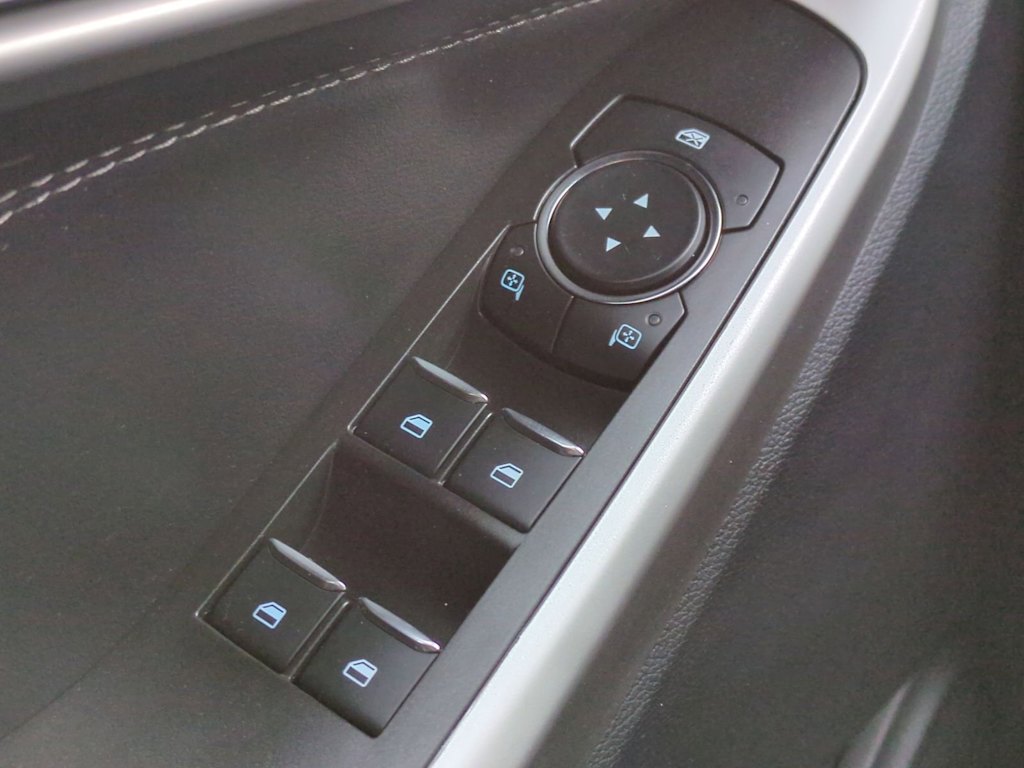 Thumbnail: 2023 Ford Explorer - 33